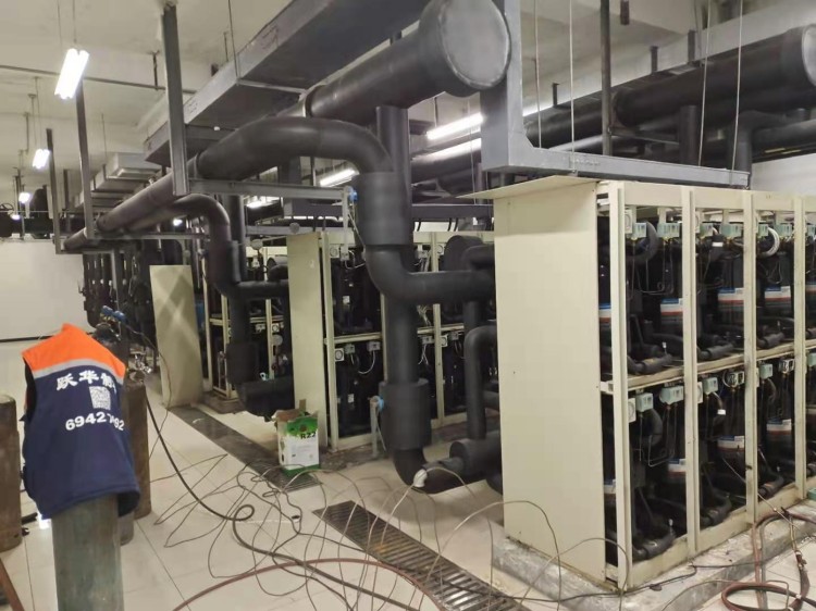 中央空调检修中 (3).jpg